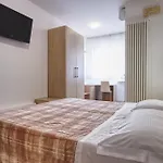 Hotel Rosen Garden 3*