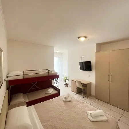 Hotell Rosen Garden Milano Marittima
