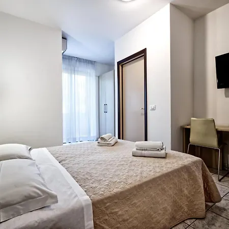 Rosen Garden Ξενοδοχείο 3*