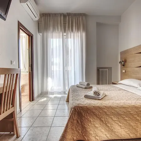 Ξενοδοχείο Rosen Garden