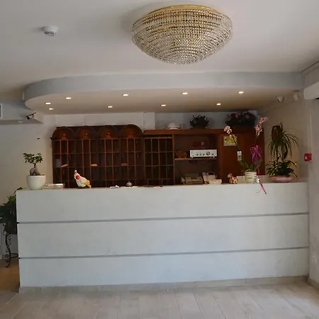 Rosen Garden 3* ميلانو ماريتيما