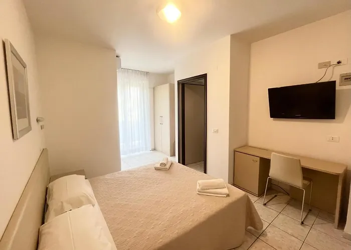 Ξενοδοχείο Rosen Garden 3*