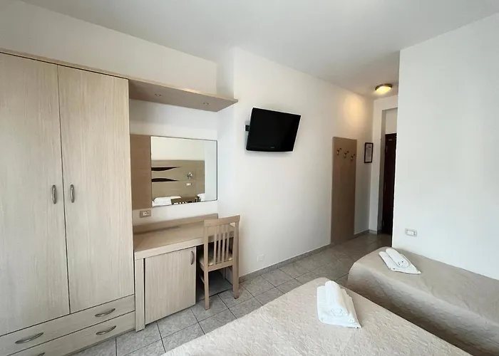 Rosen Garden Μιλάνο Μαριτίμα