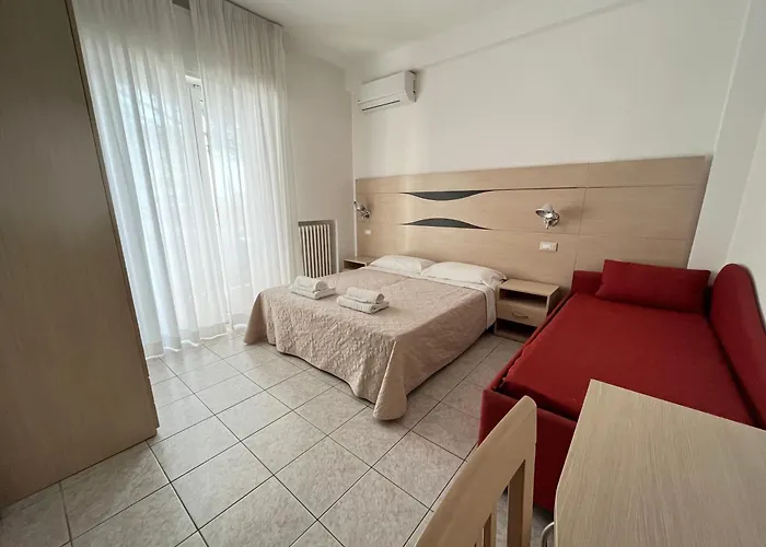 Rosen Garden 3* Μιλάνο Μαριτίμα