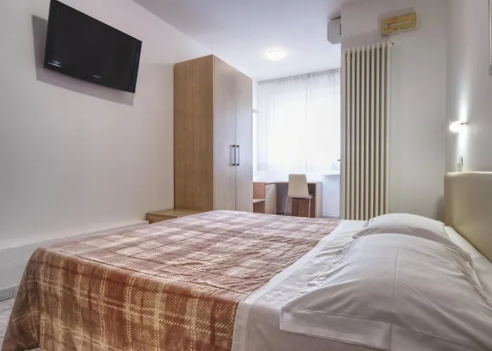 Otel Rosen Garden 3*