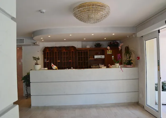 Rosen Garden 3* Μιλάνο Μαριτίμα